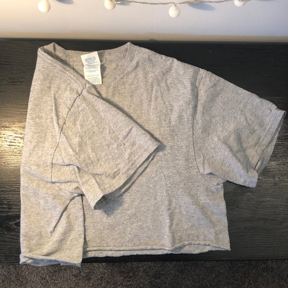 Cropped Bahamas Tee - Picture 2 of 2